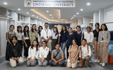 Menentukan masa depan di Universitas melalui Kegiatan "Get In Touch with Undiknas" bagi calon mahasiswa baru