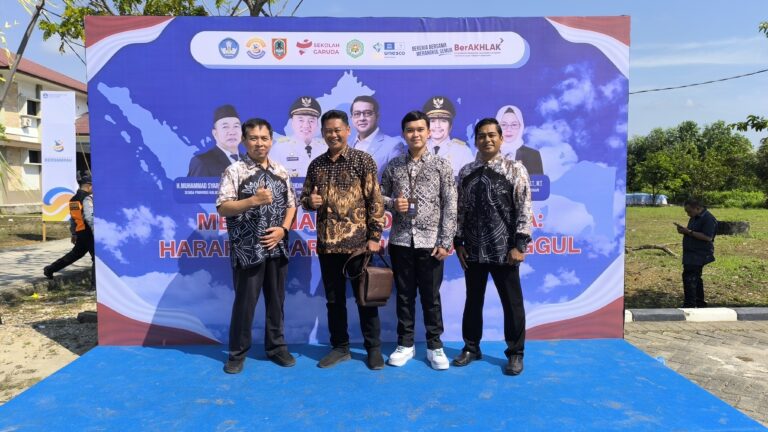 Wakil Rektor 4 menghadiri Peluncuran Sekolah Garuda Transformasi di SMA Negeri Banua Kalimantan Selatan