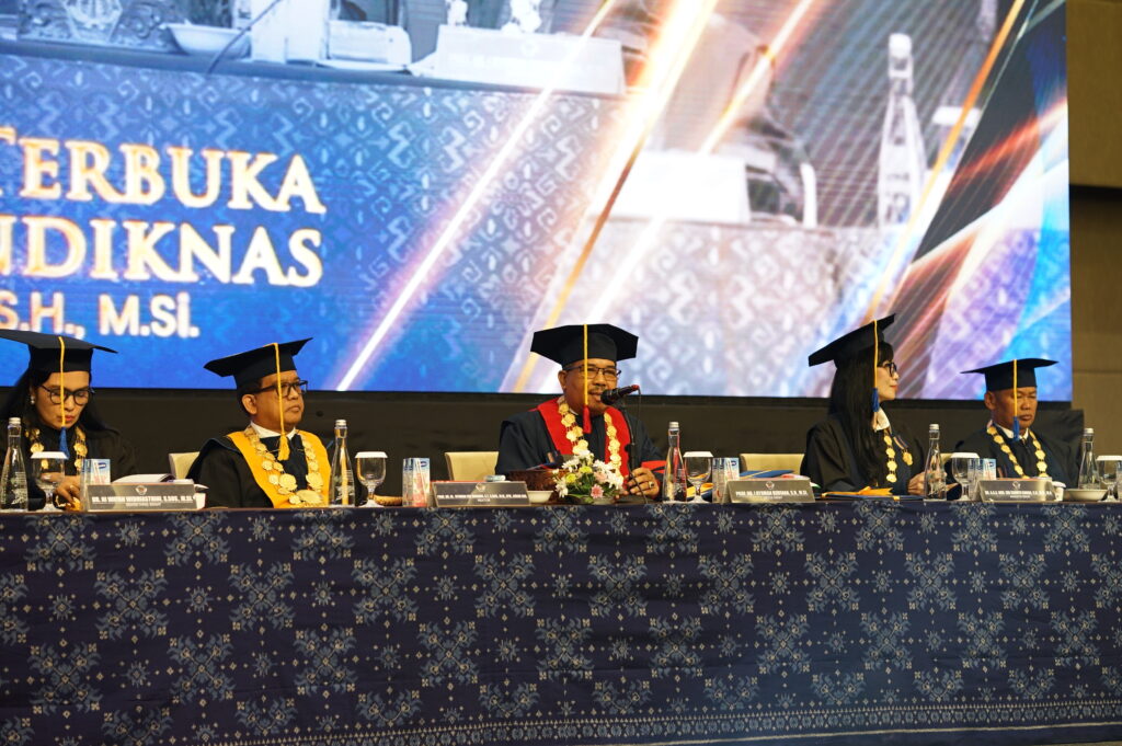 Rapat-Senat-Terbuka-Wisuda100