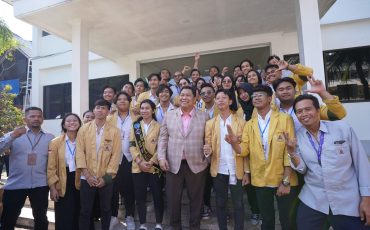 Semarak Pembukaan Student Week Universitas Pendidikan Nasional: Engage, Connect and Make Change With Undiknas University