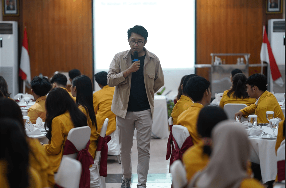 Table Manner dan Personality Development untuk Mahasiswa Universitas Pendidikan Nasional