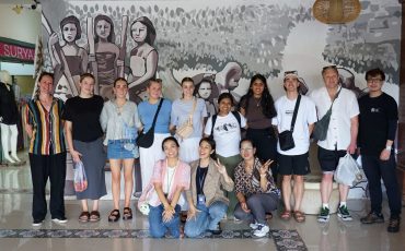 ECU Students Learn Currency