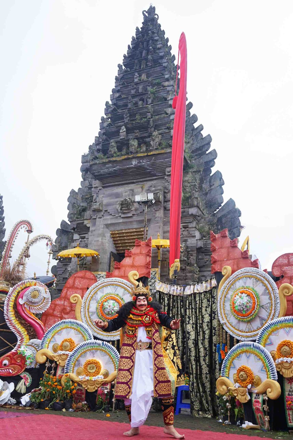 Tari-Topeng-Bali