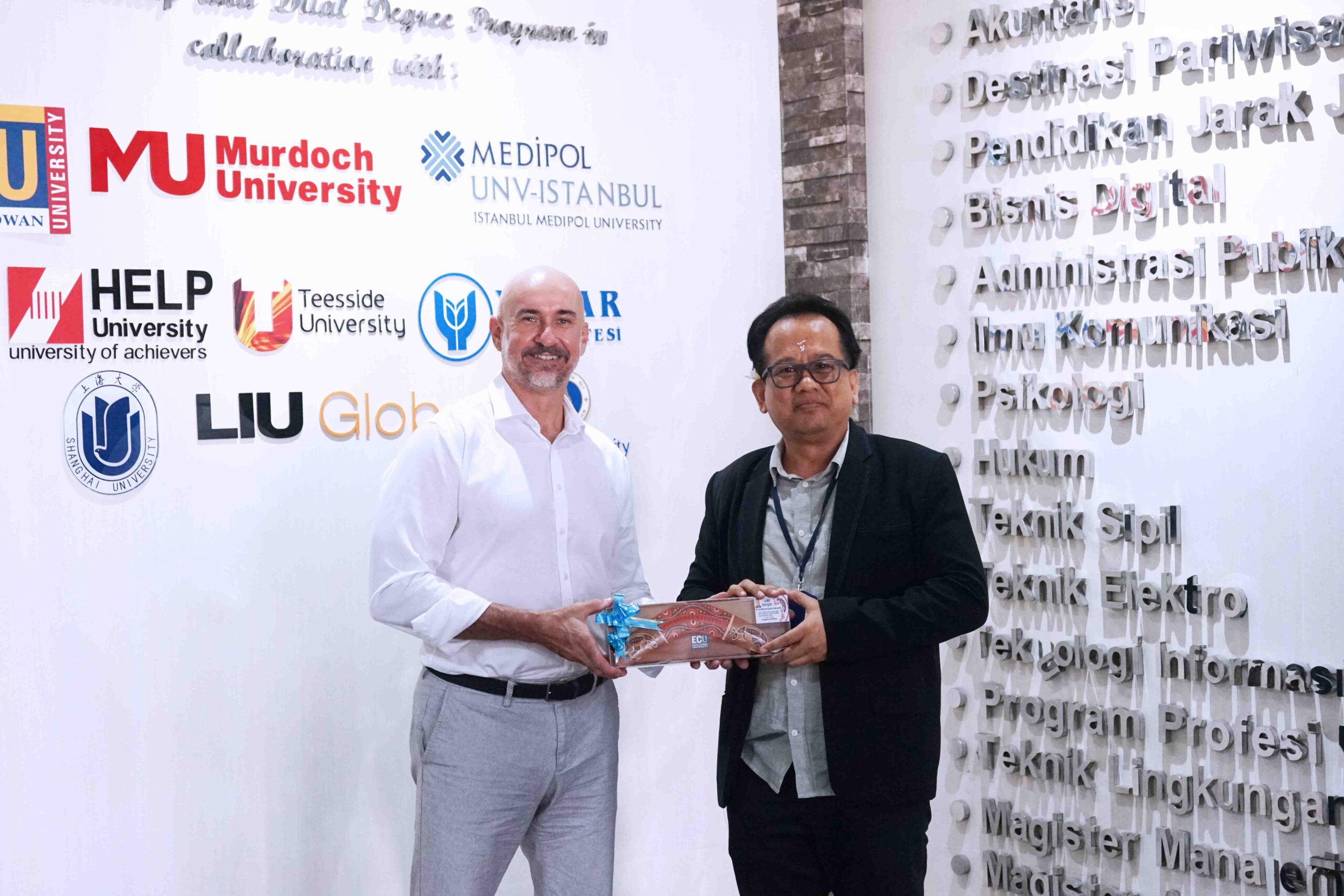 Kerjasama-Internasional