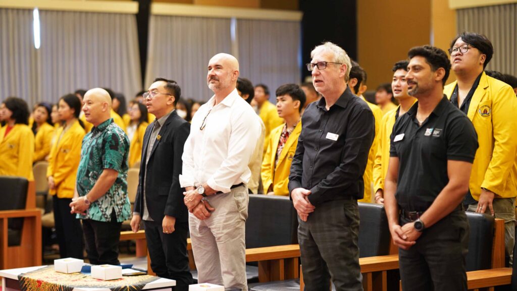 Kolaborasi-dengan-institusi-luar-negeri