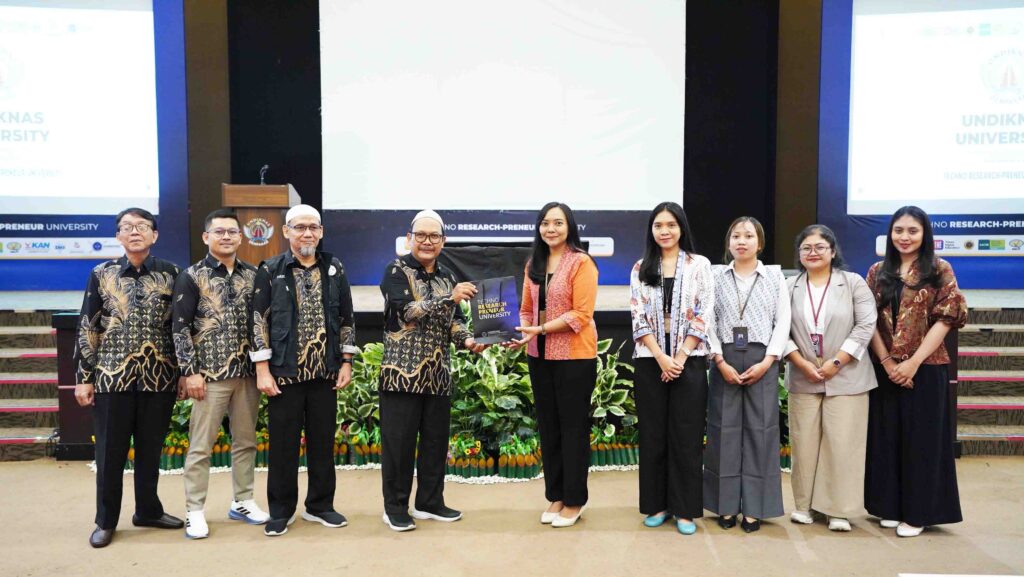 Kolaborasi-Universitas-dengan-SMA