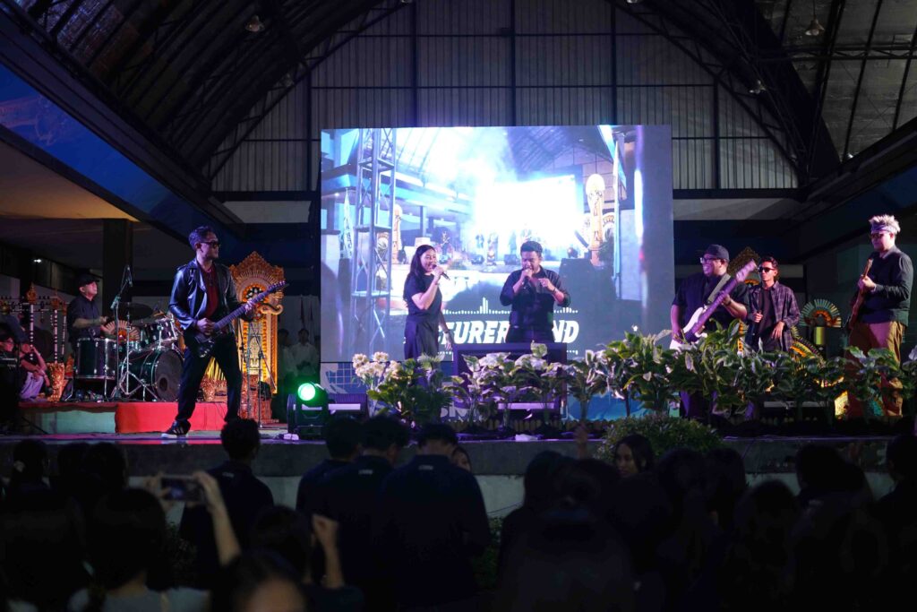 Lecturer-Band