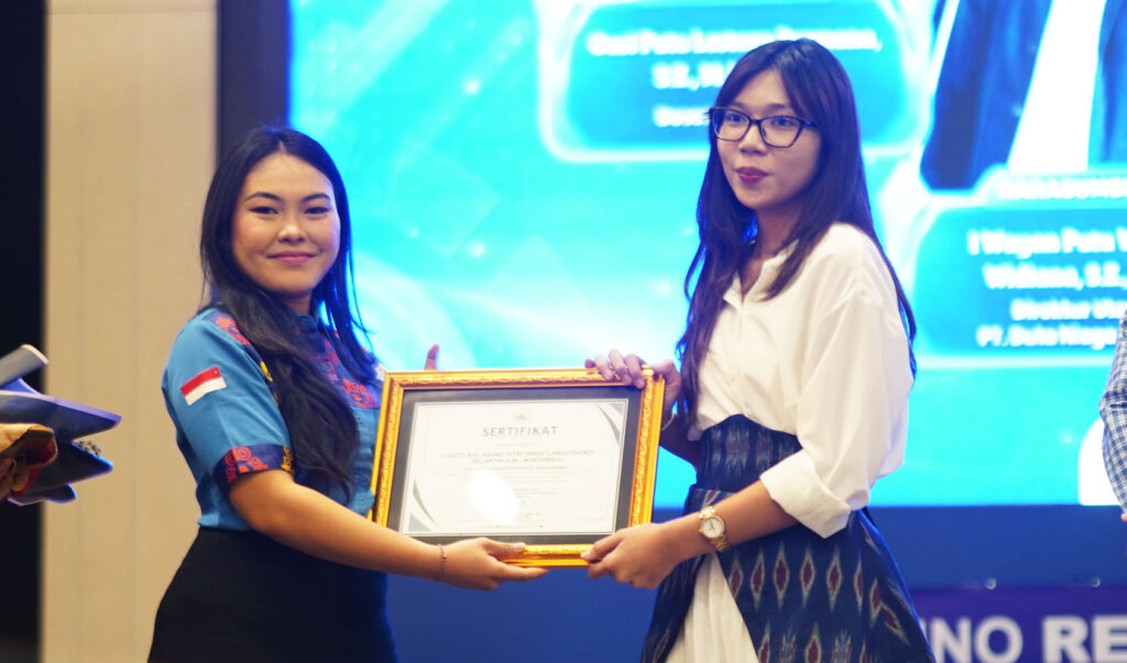 I-Gusti-Ayu-Agung-Istri-Dinda-Larasshanti-Jelantik