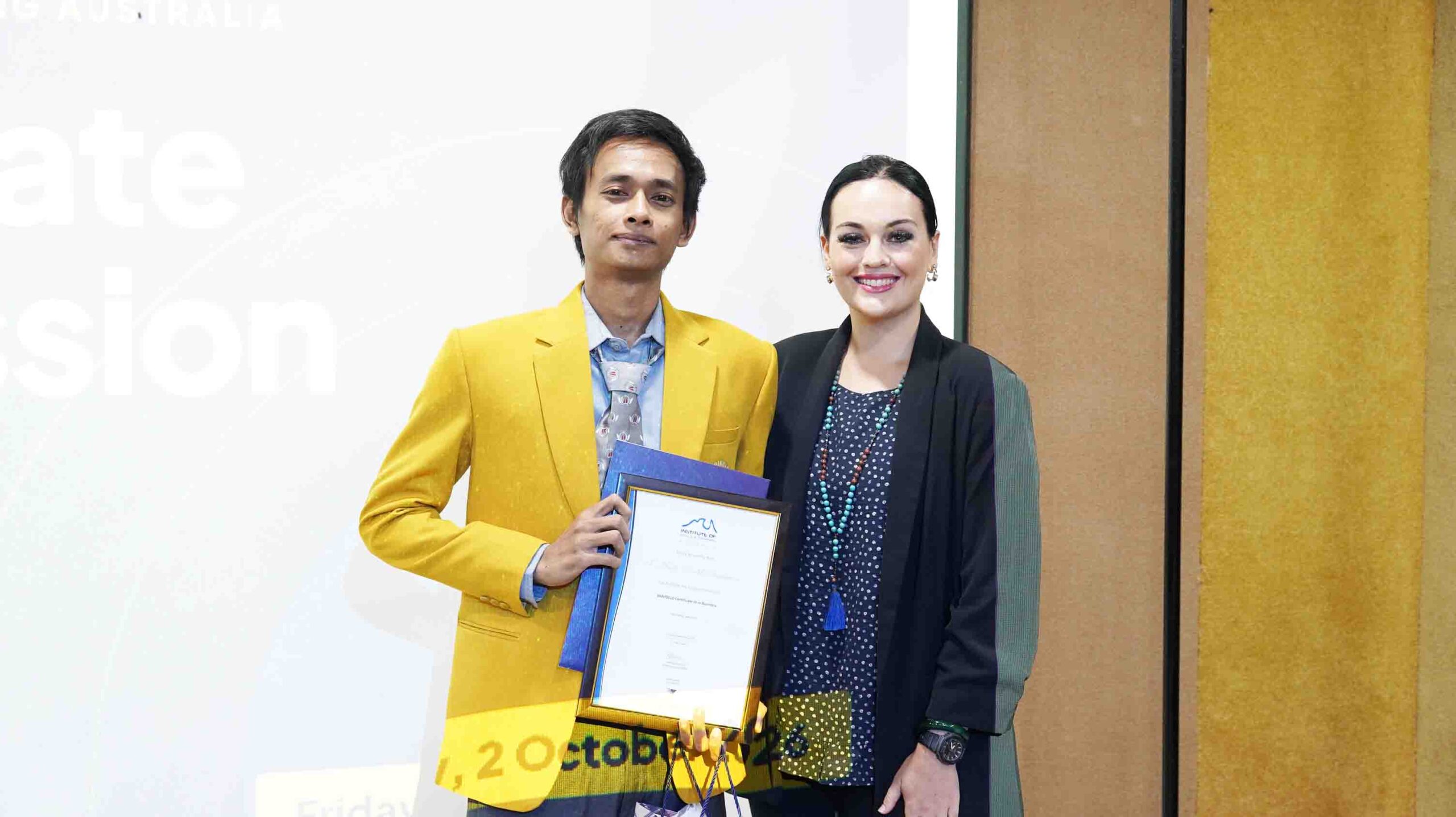 Penyerahan-sertifikat-GTNT